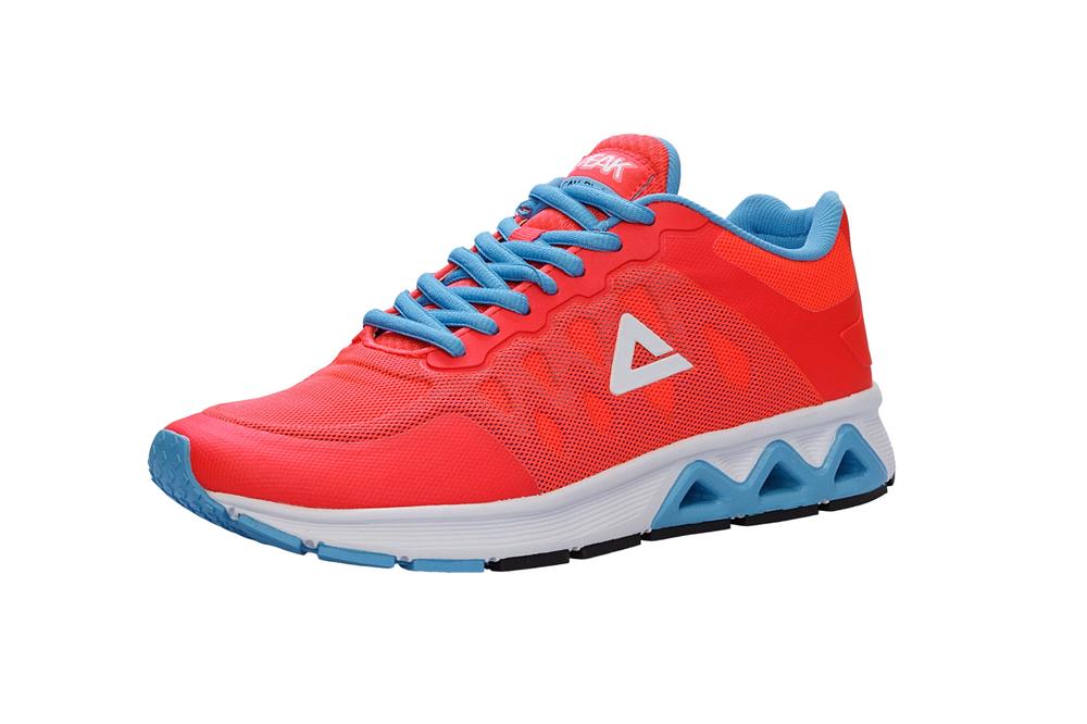 peak running shoes
