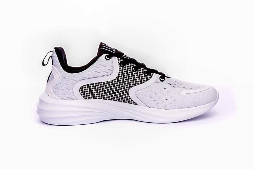 peak cushion running shoes