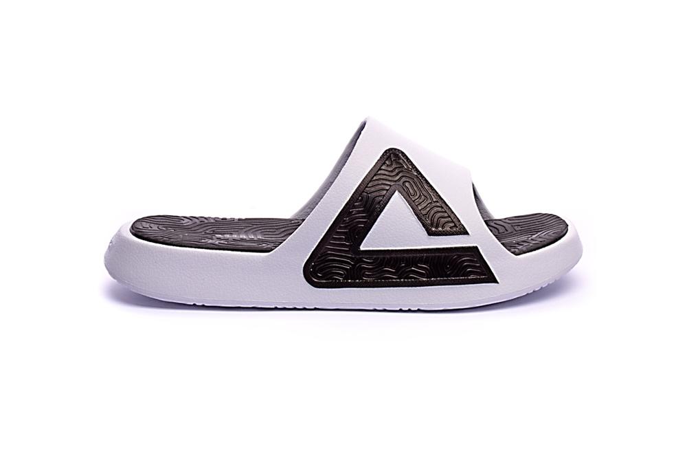 peak slipper