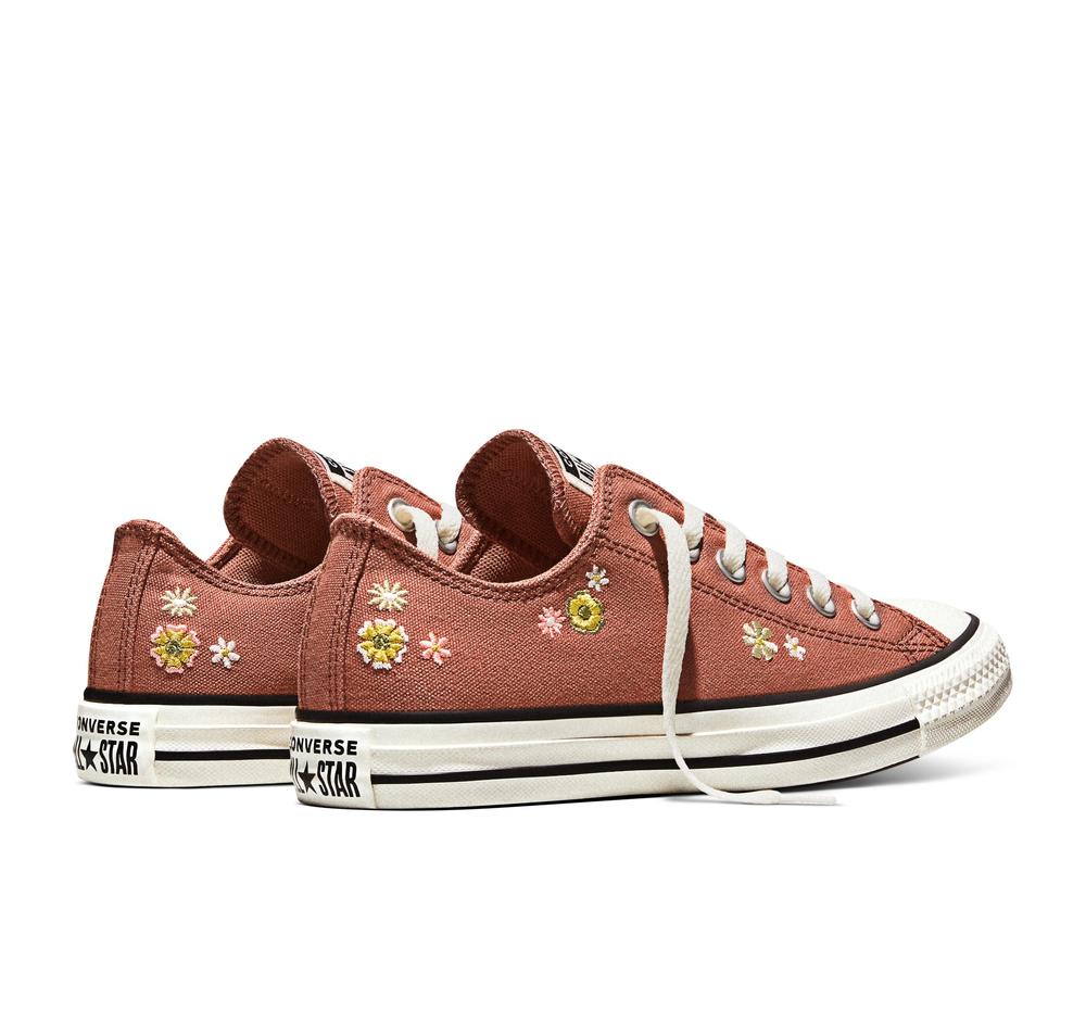 Chuck Taylor All Star Embroidered Florals