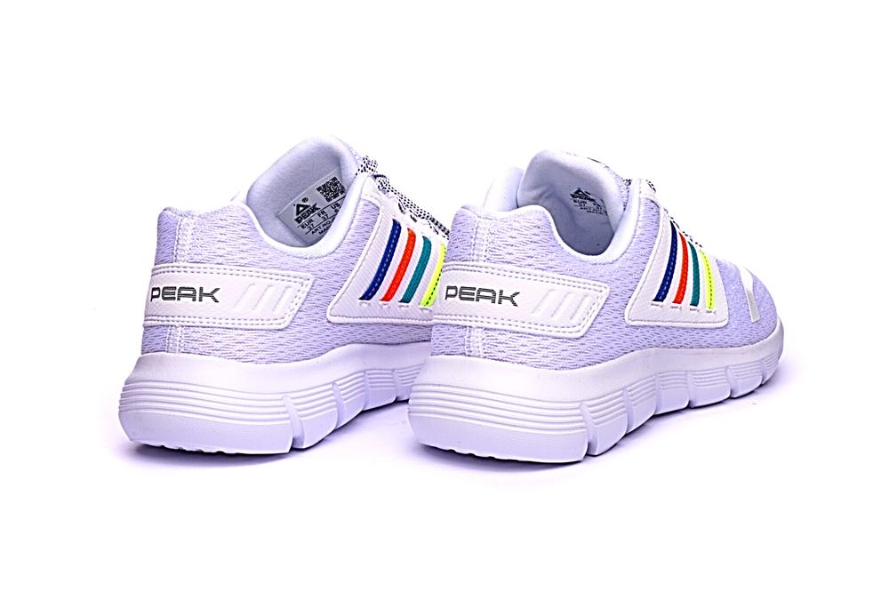 peak running shoes
